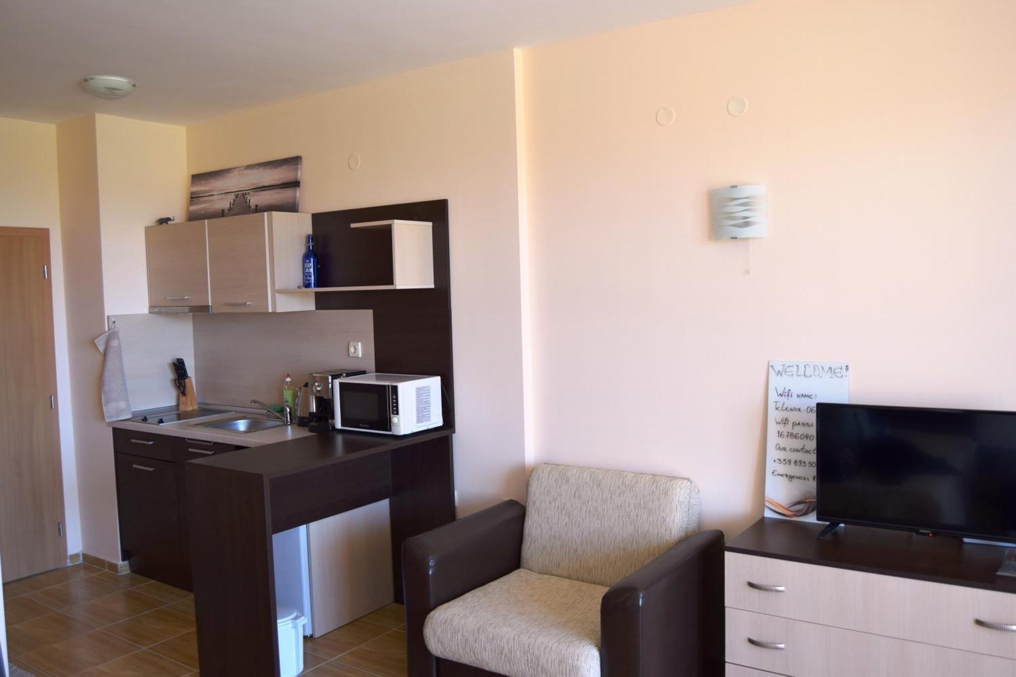 Bright Studio With Parking & Pool Sveti Vlas Dış mekan fotoğraf