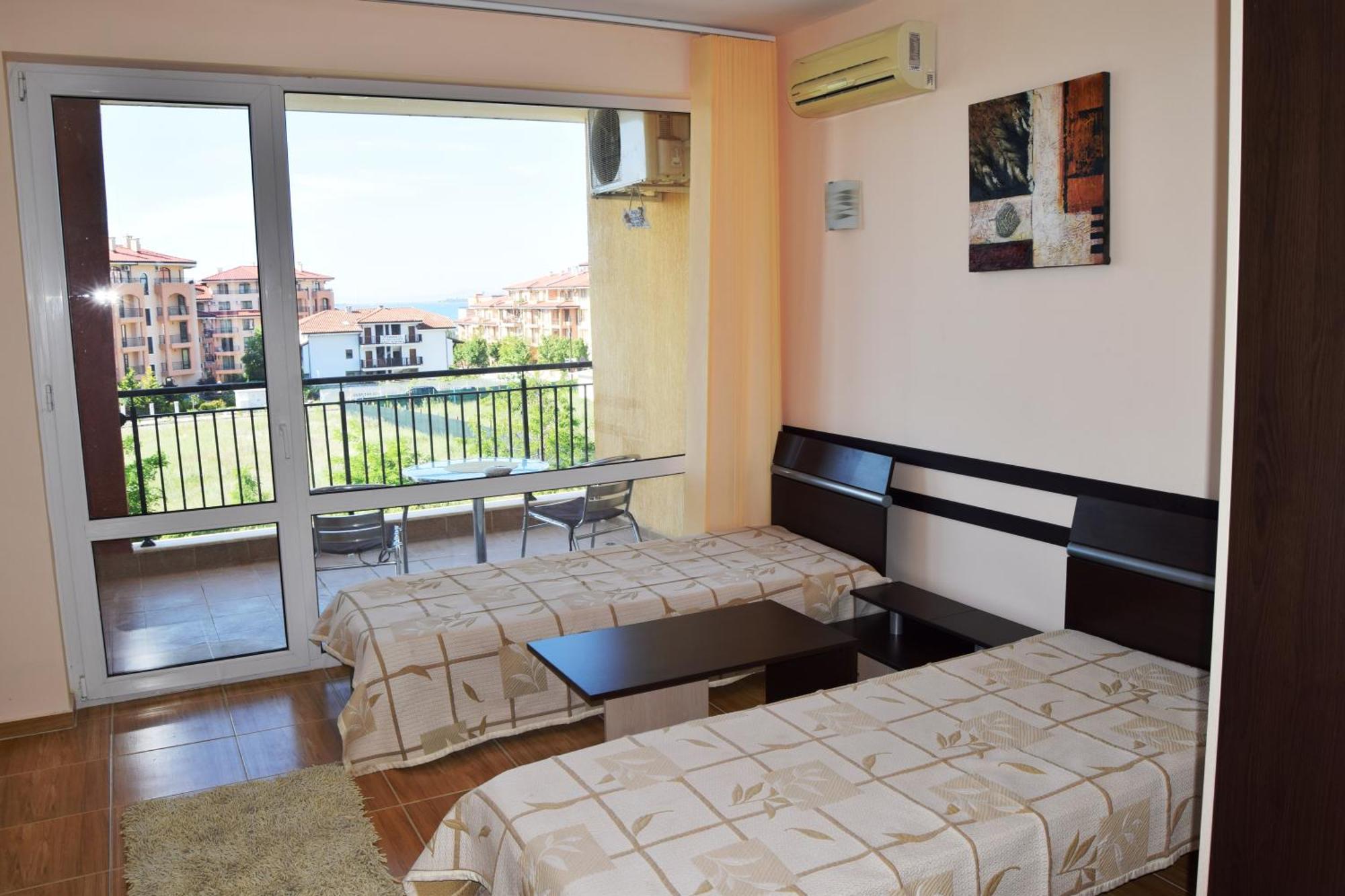 Bright Studio With Parking & Pool Sveti Vlas Dış mekan fotoğraf